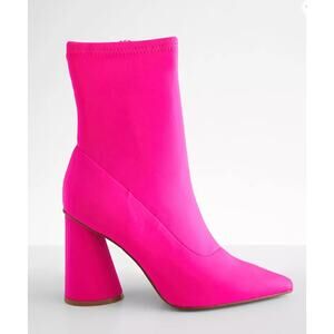 Steve Madden 6.5 Valyant Neon Pink Stretch Bootie 60s Style Ankle Sock Boots EUC